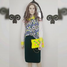 Блузка с ярким рисунком r.beauty